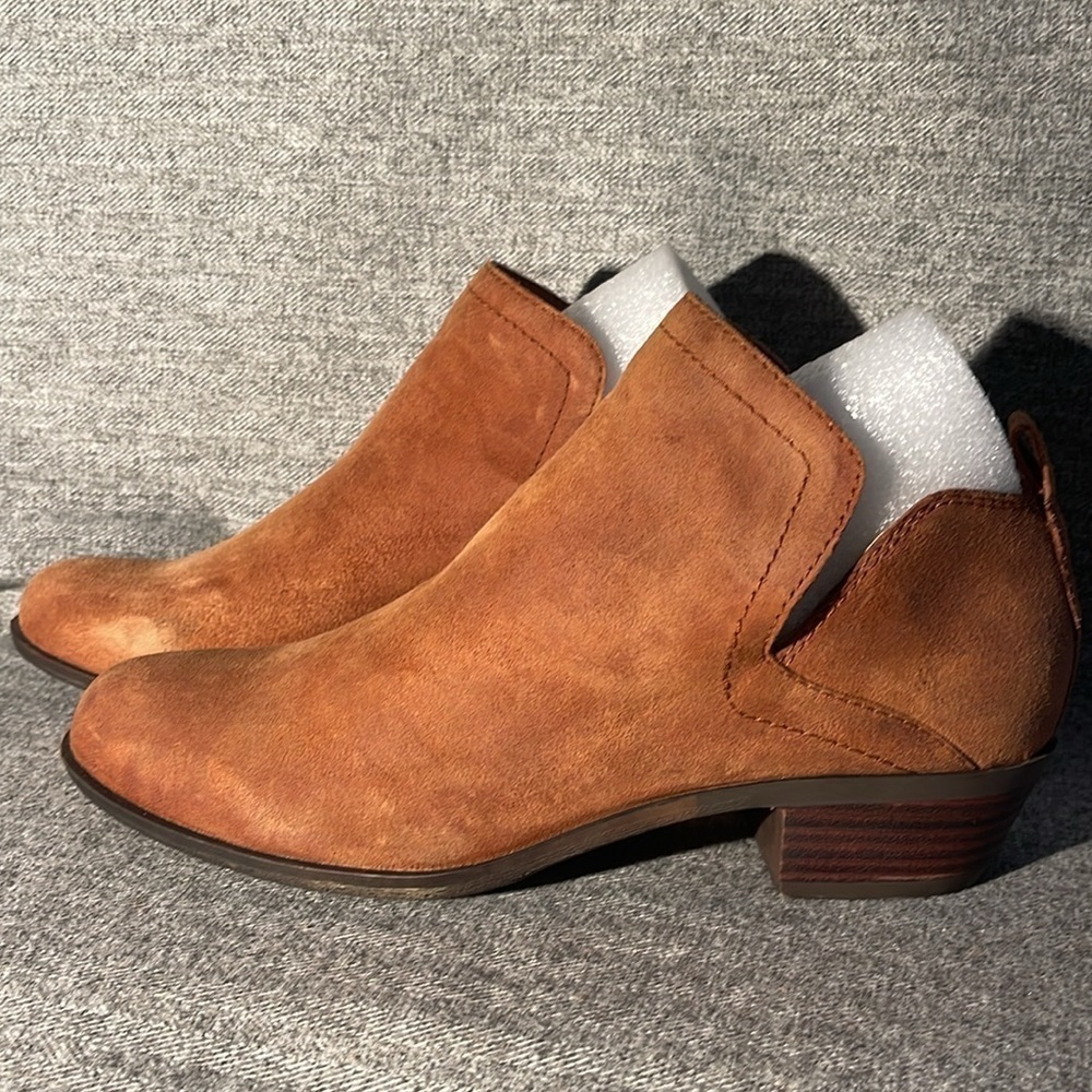 Lucky Brand Bollo Bootie. - Picture 2 of 12